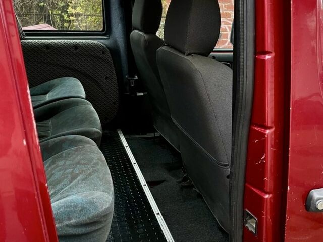 Красный Фиат Добло, объемом двигателя 1.3 л и пробегом 2 тыс. км за 4600 $, фото 6 на Automoto.ua