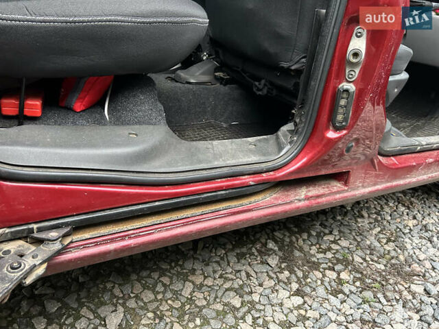 Красный Фиат Добло, объемом двигателя 1.3 л и пробегом 280 тыс. км за 5200 $, фото 17 на Automoto.ua