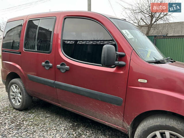 Красный Фиат Добло, объемом двигателя 1.3 л и пробегом 280 тыс. км за 5200 $, фото 4 на Automoto.ua