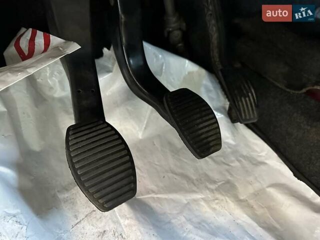 Красный Фиат Добло, объемом двигателя 1.9 л и пробегом 189 тыс. км за 5600 $, фото 20 на Automoto.ua