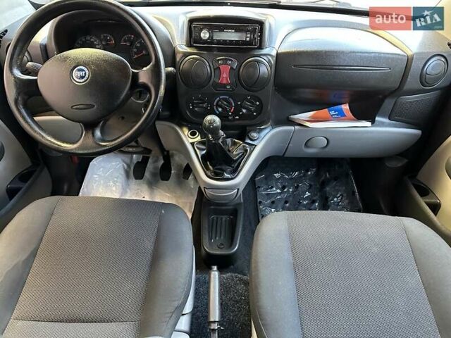 Красный Фиат Добло, объемом двигателя 1.9 л и пробегом 189 тыс. км за 5600 $, фото 39 на Automoto.ua