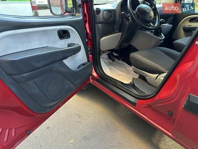 Красный Фиат Добло, объемом двигателя 1.9 л и пробегом 189 тыс. км за 5600 $, фото 24 на Automoto.ua