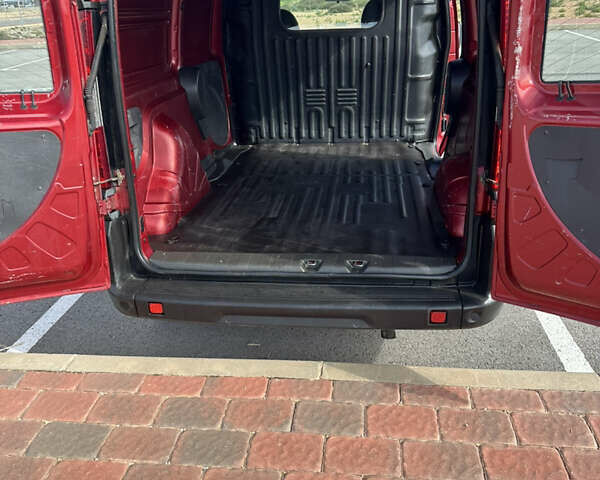 Червоний Фіат Добло, об'ємом двигуна 1.9 л та пробігом 196 тис. км за 2990 $, фото 5 на Automoto.ua