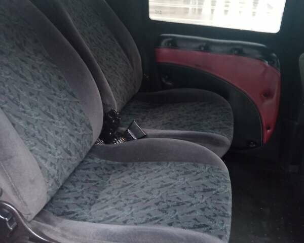 Красный Фиат Добло, объемом двигателя 1.9 л и пробегом 327 тыс. км за 4950 $, фото 16 на Automoto.ua