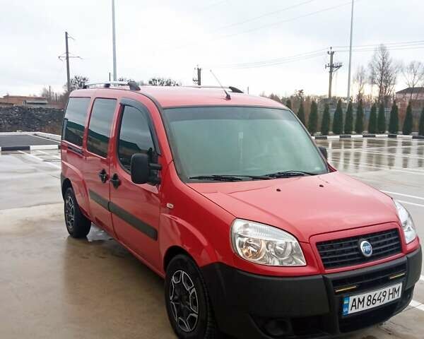 Красный Фиат Добло, объемом двигателя 1.9 л и пробегом 327 тыс. км за 4950 $, фото 7 на Automoto.ua