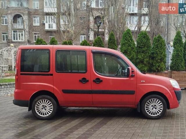 Красный Фиат Добло, объемом двигателя 1.3 л и пробегом 299 тыс. км за 6000 $, фото 10 на Automoto.ua