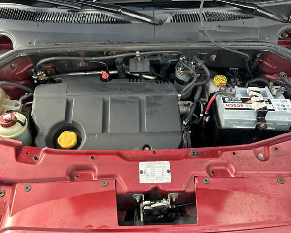 Червоний Фіат Добло, об'ємом двигуна 1.9 л та пробігом 196 тис. км за 2990 $, фото 12 на Automoto.ua