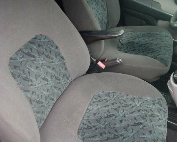 Красный Фиат Добло, объемом двигателя 1.9 л и пробегом 327 тыс. км за 4950 $, фото 17 на Automoto.ua