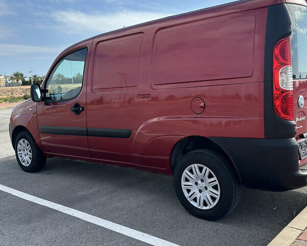 Червоний Фіат Добло, об'ємом двигуна 1.9 л та пробігом 196 тис. км за 2990 $, фото 1 на Automoto.ua