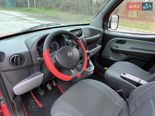 Красный Фиат Добло, объемом двигателя 1.6 л и пробегом 350 тыс. км за 3700 $, фото 13 на Automoto.ua