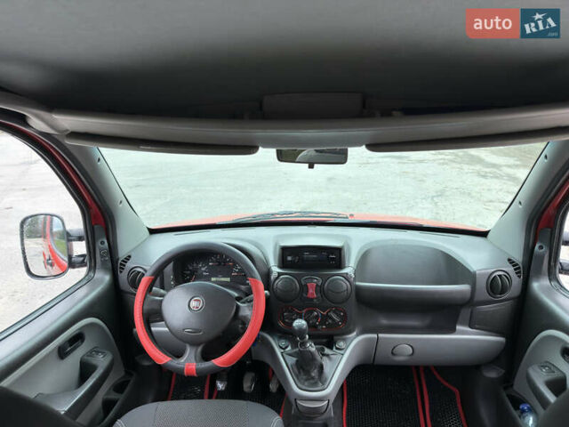Красный Фиат Добло, объемом двигателя 1.6 л и пробегом 350 тыс. км за 3700 $, фото 18 на Automoto.ua