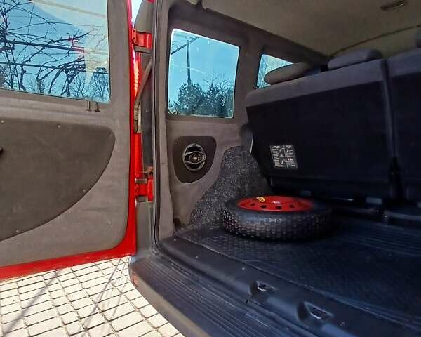 Червоний Фіат Добло, об'ємом двигуна 1.37 л та пробігом 250 тис. км за 4550 $, фото 9 на Automoto.ua