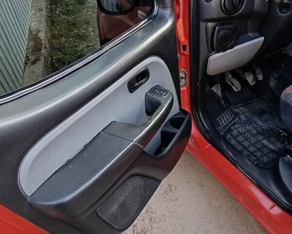 Червоний Фіат Добло, об'ємом двигуна 1.6 л та пробігом 295 тис. км за 4500 $, фото 6 на Automoto.ua