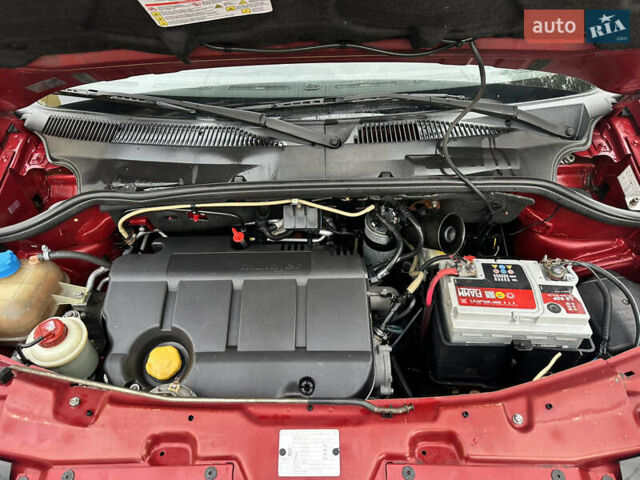 Червоний Фіат Добло, об'ємом двигуна 1.9 л та пробігом 187 тис. км за 6500 $, фото 14 на Automoto.ua