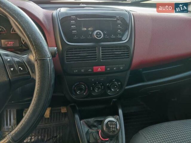 Красный Фиат Добло, объемом двигателя 1.6 л и пробегом 271 тыс. км за 7500 $, фото 16 на Automoto.ua