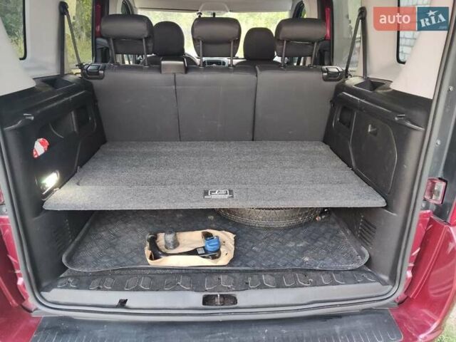 Красный Фиат Добло, объемом двигателя 1.6 л и пробегом 271 тыс. км за 7500 $, фото 32 на Automoto.ua