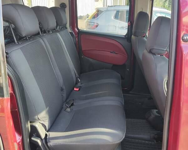 Красный Фиат Добло, объемом двигателя 1.6 л и пробегом 271 тыс. км за 7500 $, фото 10 на Automoto.ua