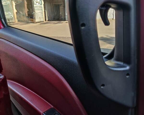 Красный Фиат Добло, объемом двигателя 1.6 л и пробегом 271 тыс. км за 7500 $, фото 28 на Automoto.ua