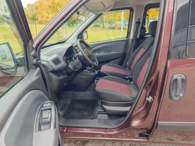 Червоний Фіат Добло, об'ємом двигуна 1.6 л та пробігом 119 тис. км за 6500 $, фото 16 на Automoto.ua