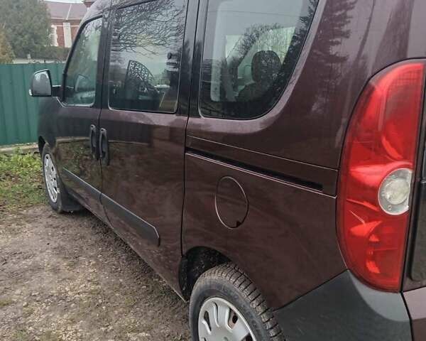 Червоний Фіат Добло, об'ємом двигуна 1.37 л та пробігом 246 тис. км за 6400 $, фото 11 на Automoto.ua