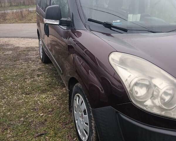 Червоний Фіат Добло, об'ємом двигуна 1.37 л та пробігом 246 тис. км за 6400 $, фото 13 на Automoto.ua