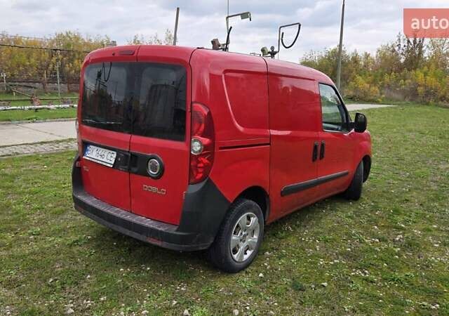 Красный Фиат Добло, объемом двигателя 1.25 л и пробегом 250 тыс. км за 4200 $, фото 4 на Automoto.ua
