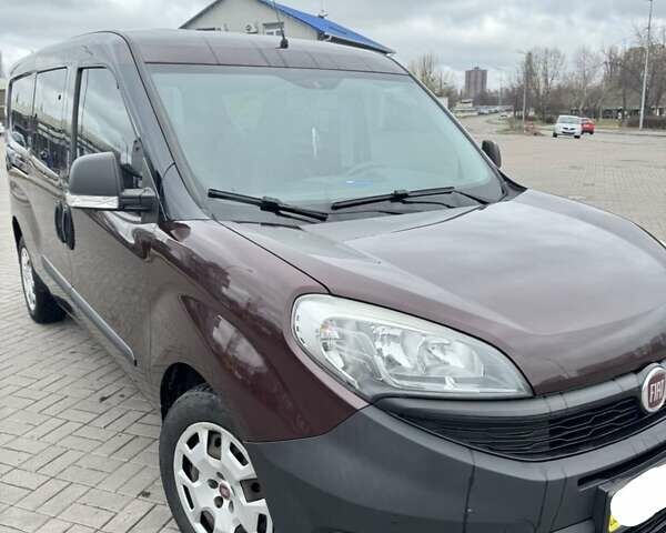 Червоний Фіат Добло, об'ємом двигуна 1.37 л та пробігом 245 тис. км за 10499 $, фото 1 на Automoto.ua