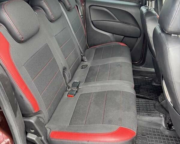 Червоний Фіат Добло, об'ємом двигуна 1.37 л та пробігом 245 тис. км за 10499 $, фото 17 на Automoto.ua