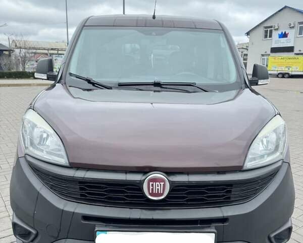 Червоний Фіат Добло, об'ємом двигуна 1.37 л та пробігом 245 тис. км за 10499 $, фото 6 на Automoto.ua