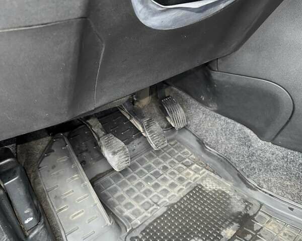 Червоний Фіат Добло, об'ємом двигуна 1.37 л та пробігом 245 тис. км за 10499 $, фото 18 на Automoto.ua