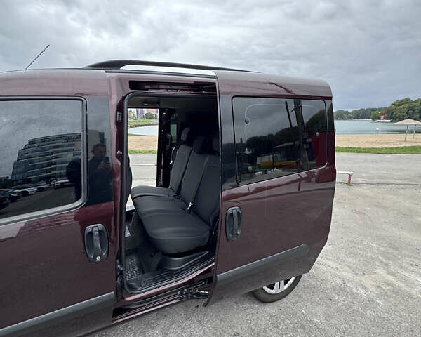 Красный Фиат Добло, объемом двигателя 1.25 л и пробегом 260 тыс. км за 8700 $, фото 15 на Automoto.ua