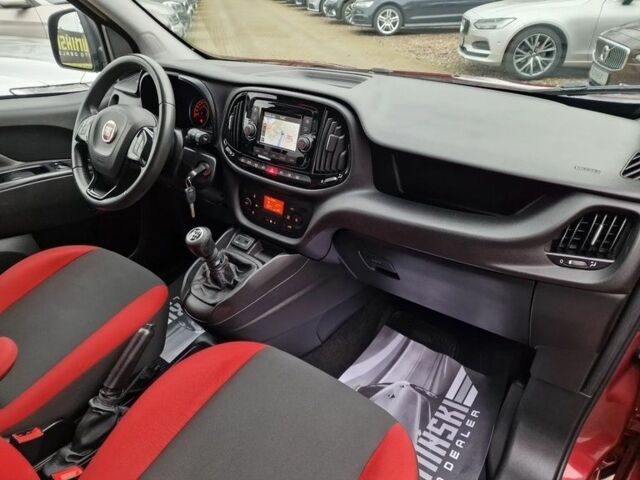 Красный Фиат Добло, объемом двигателя 1.6 л и пробегом 158 тыс. км за 9200 $, фото 12 на Automoto.ua