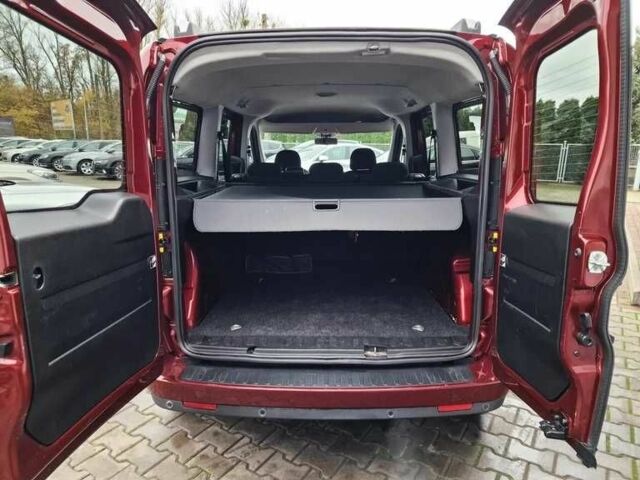 Красный Фиат Добло, объемом двигателя 1.6 л и пробегом 159 тыс. км за 8600 $, фото 23 на Automoto.ua
