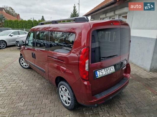 Красный Фиат Добло, объемом двигателя 1.6 л и пробегом 158 тыс. км за 11500 $, фото 4 на Automoto.ua