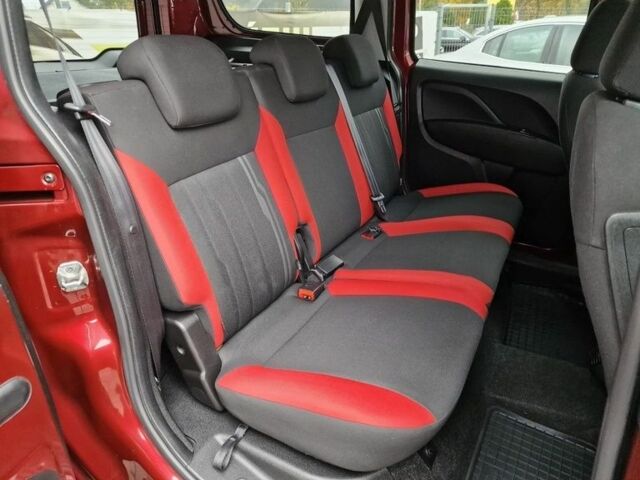 Красный Фиат Добло, объемом двигателя 1.6 л и пробегом 158 тыс. км за 9200 $, фото 18 на Automoto.ua