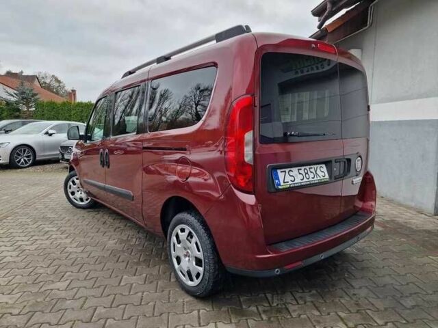 Красный Фиат Добло, объемом двигателя 1.6 л и пробегом 159 тыс. км за 8600 $, фото 5 на Automoto.ua