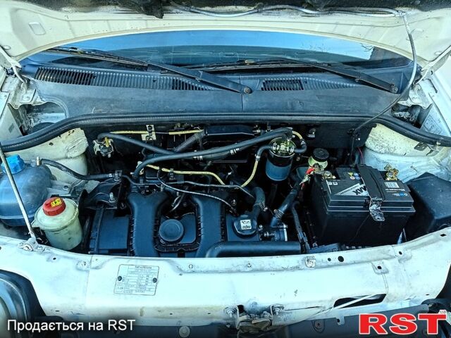 Фиат Добло, объемом двигателя 1.9 л и пробегом 350 тыс. км за 3000 $, фото 8 на Automoto.ua