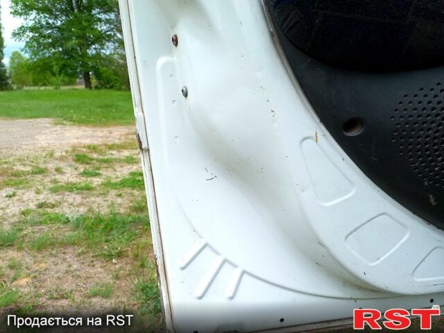 Фиат Добло, объемом двигателя 1.9 л и пробегом 203 тыс. км за 2550 $, фото 6 на Automoto.ua