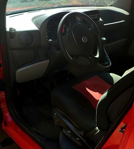 Фіат Добло, об'ємом двигуна 1.6 л та пробігом 200 тис. км за 2500 $, фото 3 на Automoto.ua