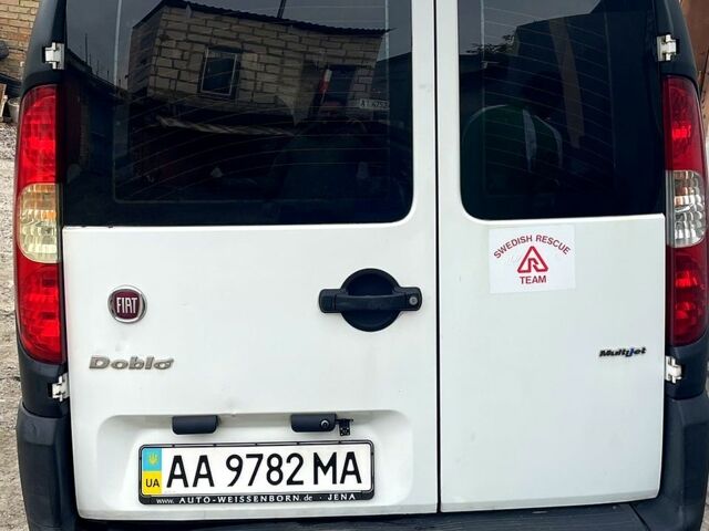 Фиат Добло, объемом двигателя 1.3 л и пробегом 202 тыс. км за 4950 $, фото 5 на Automoto.ua