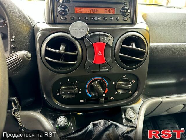 Фіат Добло, об'ємом двигуна 1.9 л та пробігом 187 тис. км за 6500 $, фото 7 на Automoto.ua