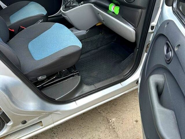 Фиат Добло, объемом двигателя 14 л и пробегом 71 тыс. км за 7600 $, фото 7 на Automoto.ua