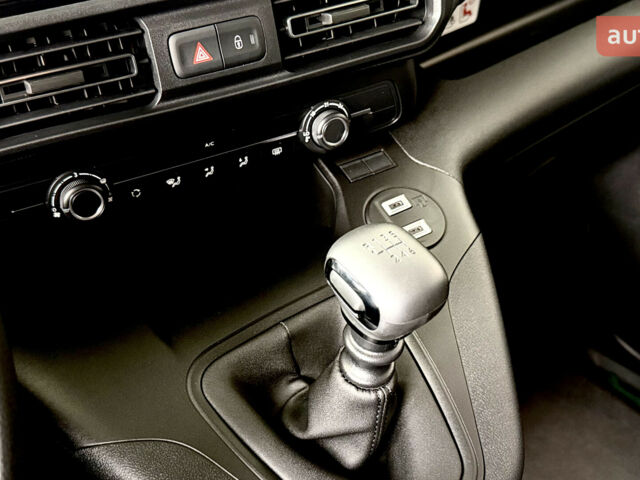 Фіат Добло, об'ємом двигуна 1.5 л та пробігом 0 тис. км за 27931 $, фото 14 на Automoto.ua