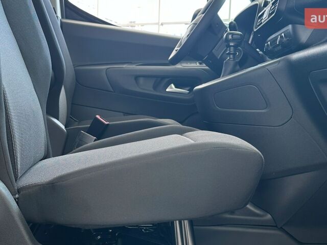 Фиат Добло, объемом двигателя 1.5 л и пробегом 0 тыс. км за 26776 $, фото 32 на Automoto.ua