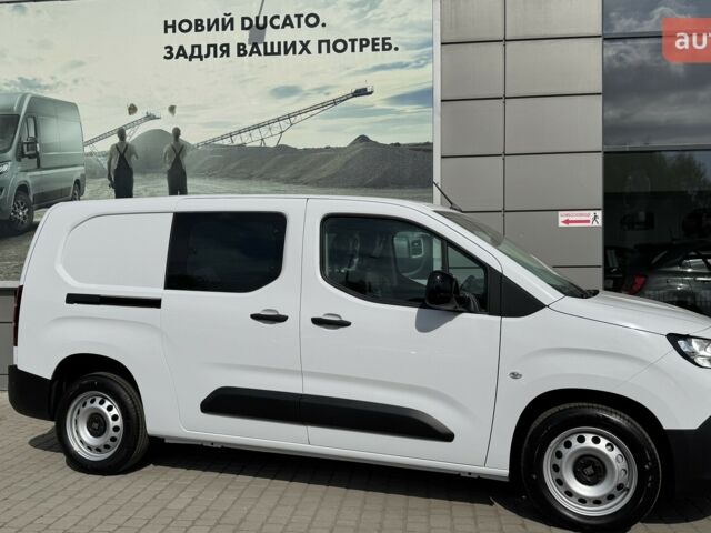 Фиат Добло, объемом двигателя 1.5 л и пробегом 0 тыс. км за 29944 $, фото 2 на Automoto.ua