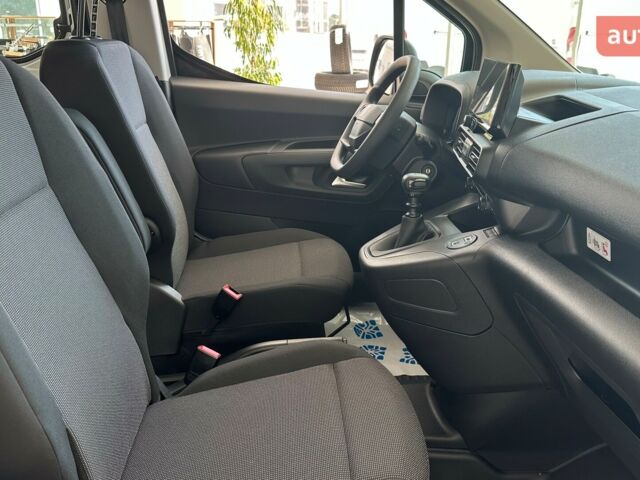 Фиат Добло, объемом двигателя 1.5 л и пробегом 0 тыс. км за 26776 $, фото 30 на Automoto.ua