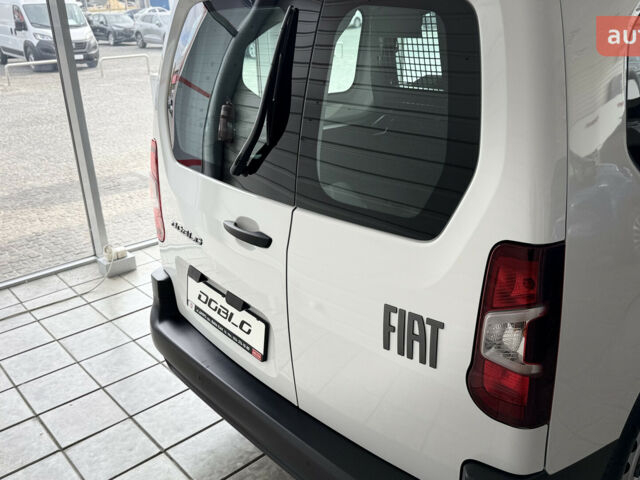 Фіат Добло, об'ємом двигуна 1.5 л та пробігом 0 тис. км за 27931 $, фото 2 на Automoto.ua