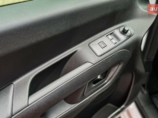 купить новое авто Фиат Добло 2025 года от официального дилера Автомир Hyundai, Nissan, Fiat Фиат фото