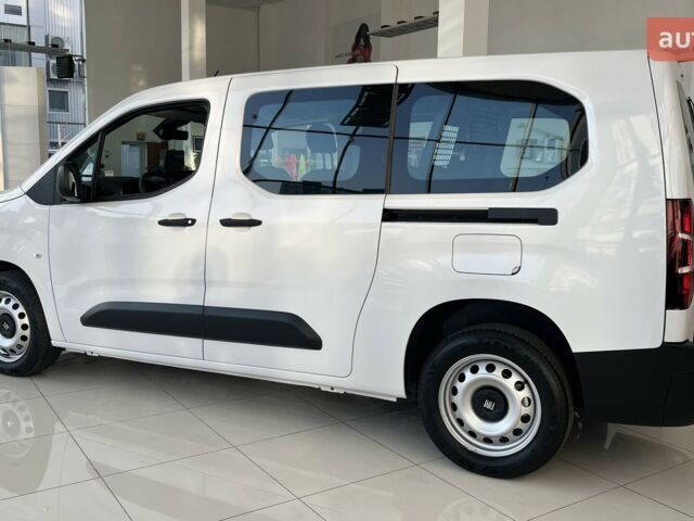 Фиат Добло, объемом двигателя 1.5 л и пробегом 0 тыс. км за 26776 $, фото 5 на Automoto.ua