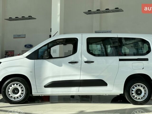 Фиат Добло, объемом двигателя 1.5 л и пробегом 0 тыс. км за 26776 $, фото 4 на Automoto.ua